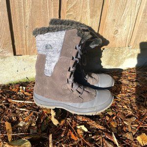 The North Face Nuptse Snow Boot. Size 9.5